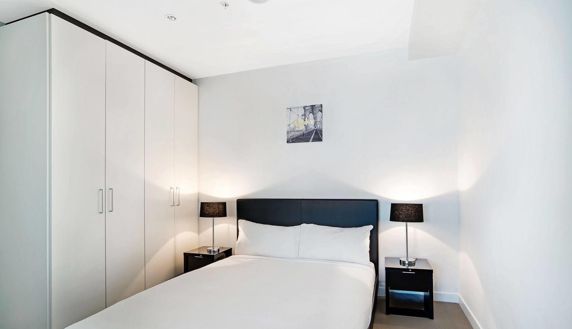 Ifsuites Upper West Side Apartment Melbourne Bagian luar foto